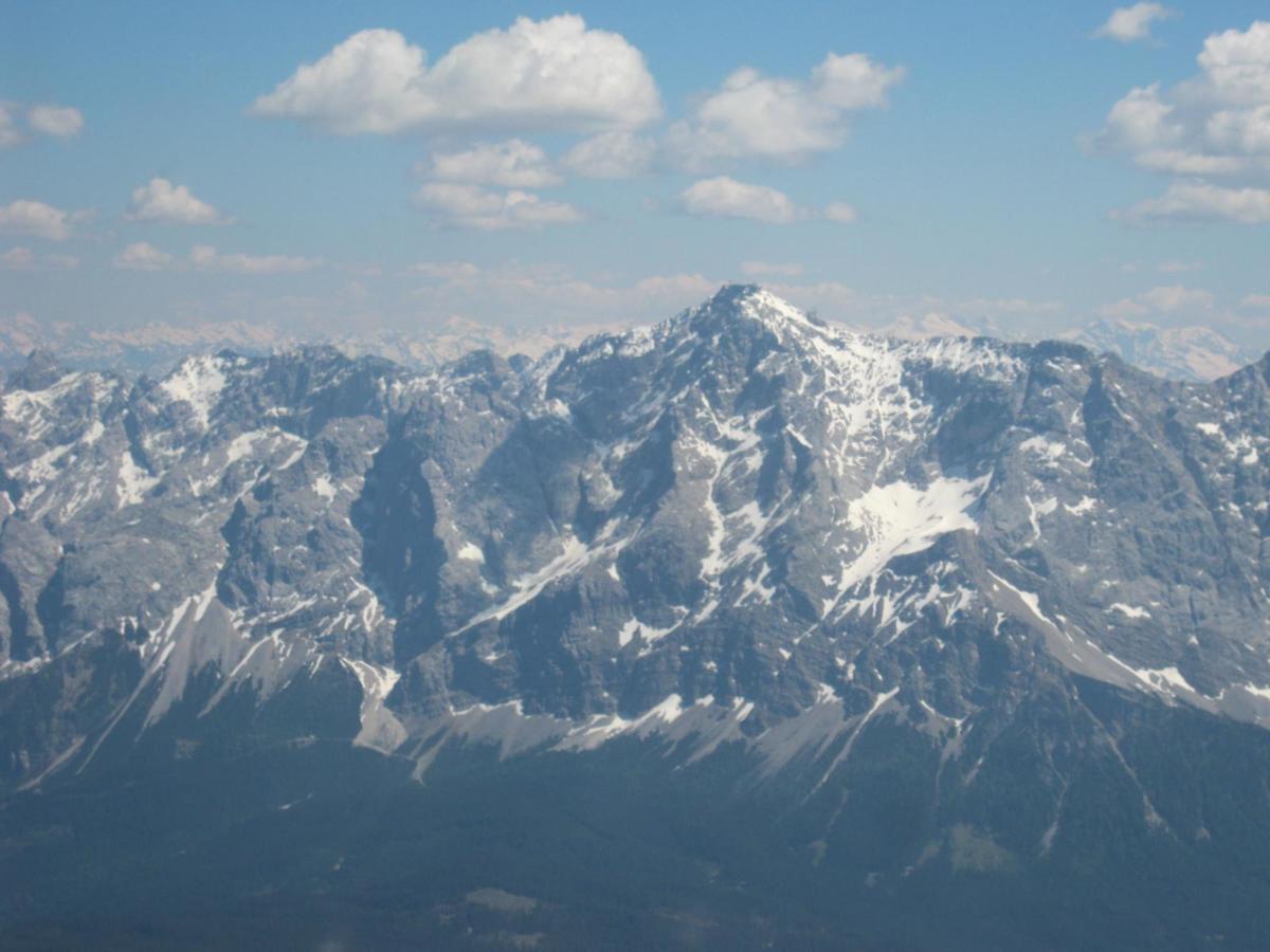 8ae8108099439c5c6e430be19552b3af