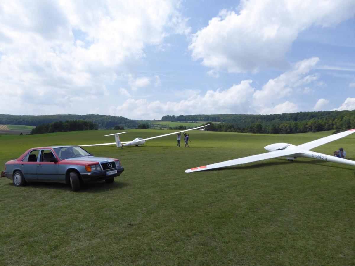 ee8ca0b8834588a6c8f2cbb454b81196